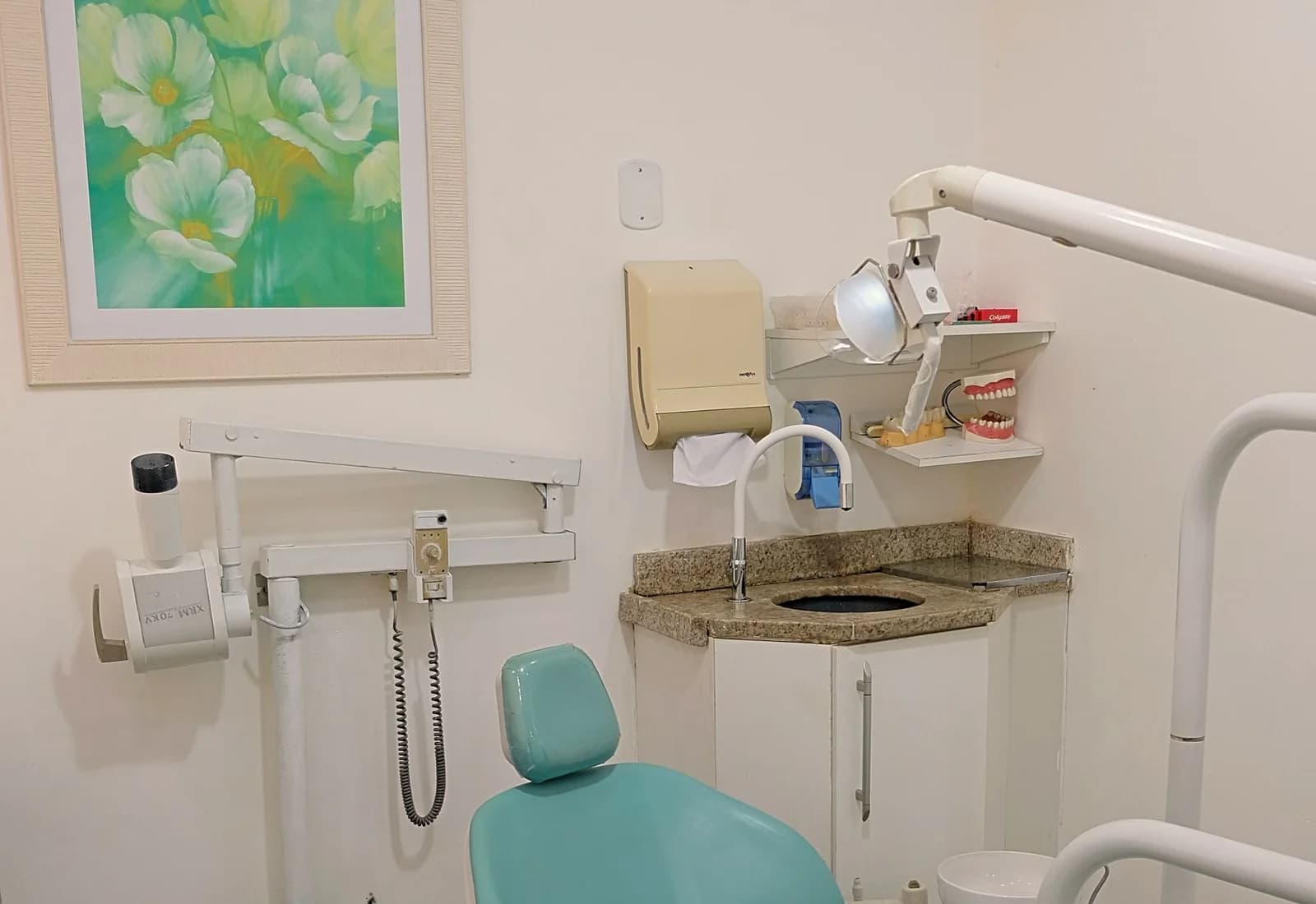 Didim diş üniti teknik servis yaklaşımını temsil eden dental klinik